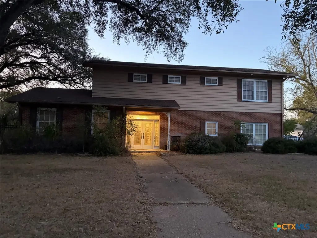 1014 N Hunt Street, Cuero, TX 77954 - #1