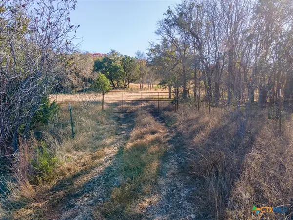 TBD Fm-1690, Lampasas, TX 76550