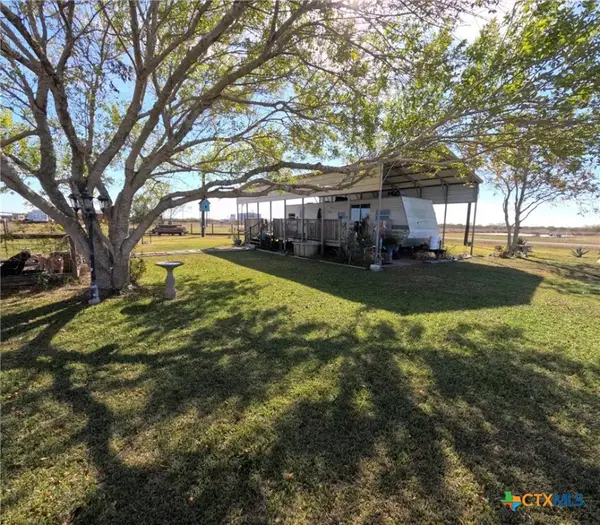 63 W Harley Lane, Port Lavaca, TX 77979