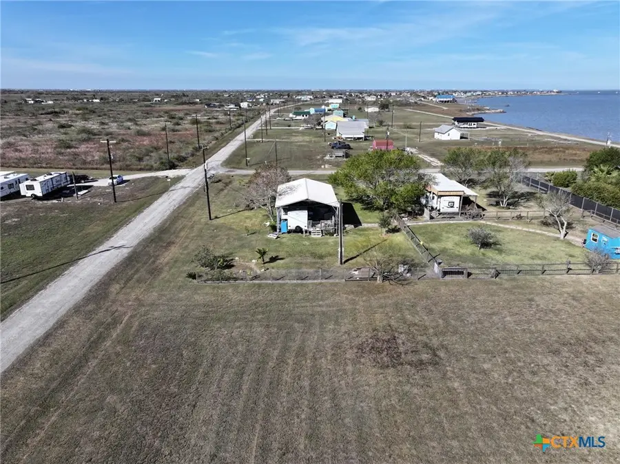 63 W Harley Lane, Port Lavaca, TX 77979 - Image #2