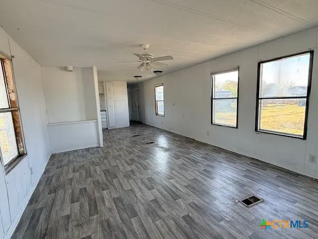 135 Creekway Lane, Seguin, TX 78155 - Image #2