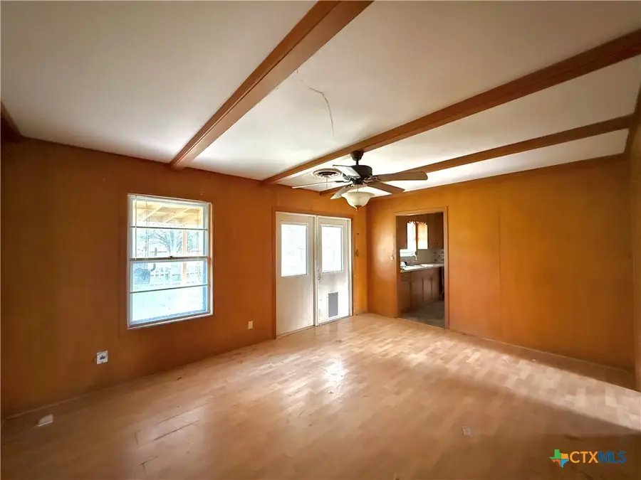 301 Angus Street, Victoria, TX 77904 - Image #2