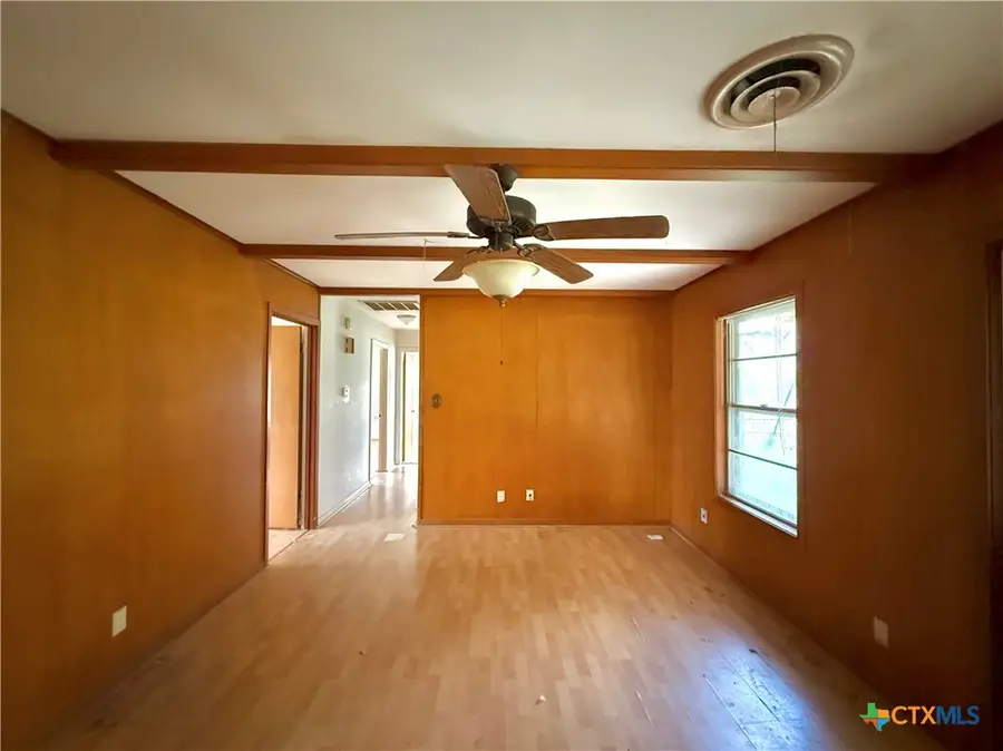 301 Angus Street, Victoria, TX 77904 - Image #3