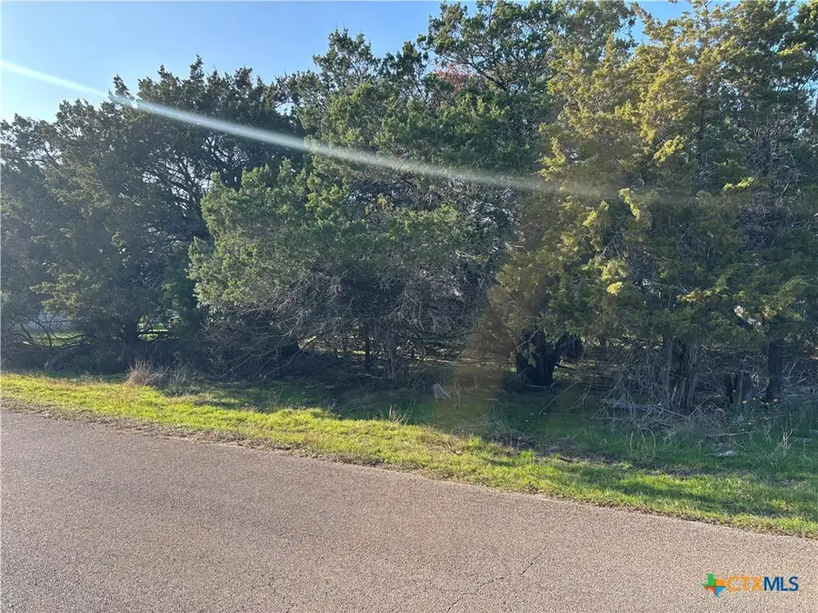 30 S Sherwood Drive, Belton, TX 76513 - Image #3