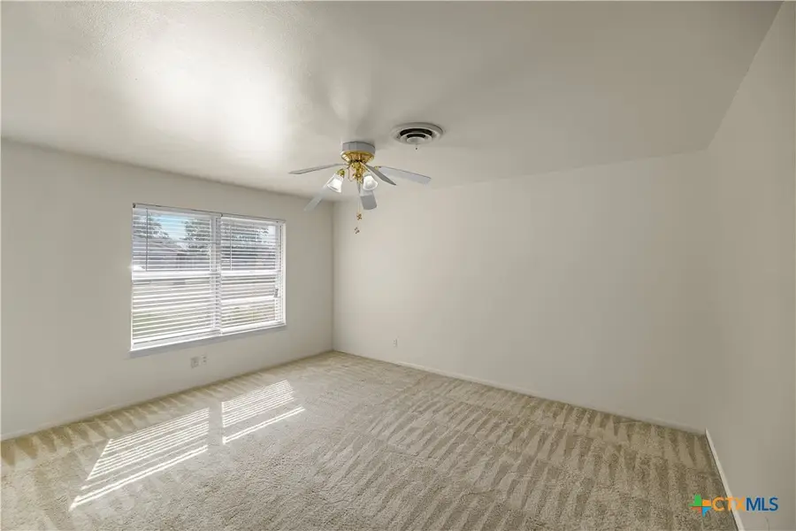 3104 Erwin Avenue, Victoria, TX 77901 - Image #3