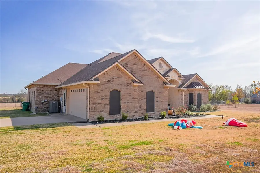 304 Hatter Drive, Moody, TX 76557 - Image #3