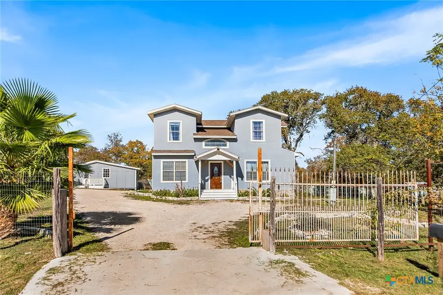 23019 Hilltop Peaks, Elmendorf, TX 78112 - Image #2