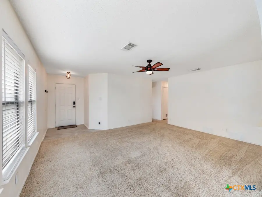 1085 Stone Hollow, New Braunfels, TX 78130 - Image #3