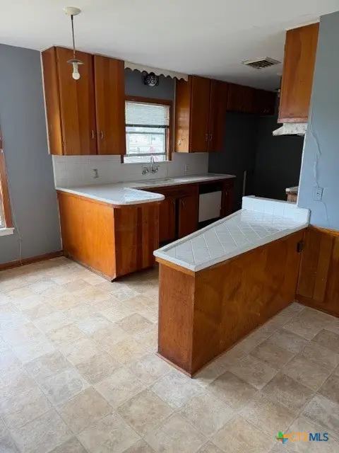 203 Houston Street, Port Lavaca, TX 77979 - Image #3