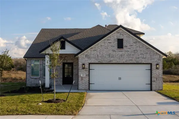 111 Sawtooth Oak Drive, Seguin, TX 78155