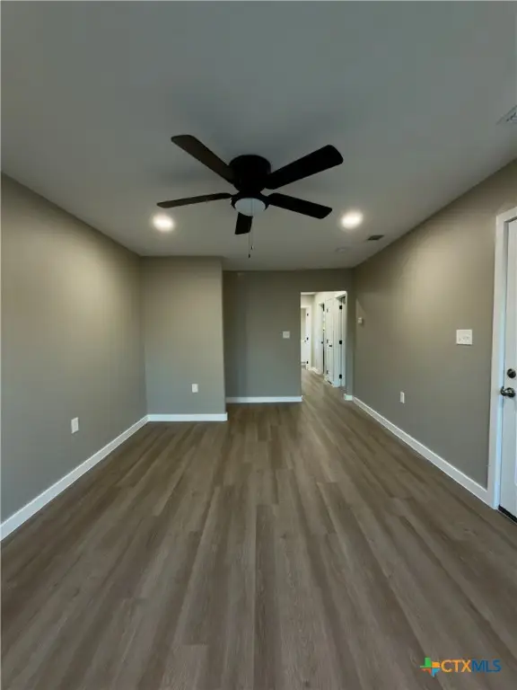 1312 E Anaqua Avenue, Victoria, TX 77901 - Image #2