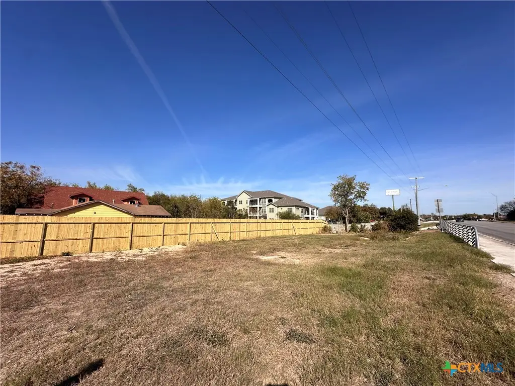295 S West End Avenue, New Braunfels, TX 78130 - Image #1