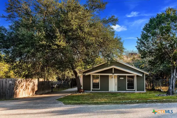 445 Scenic Hills Drive, Canyon Lake, TX 78133