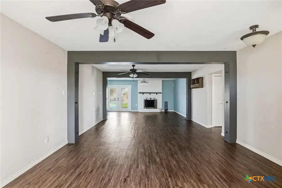 680 E Frontage Road, Victoria, TX 77905 - Image #2