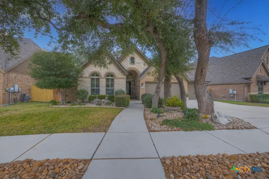 595 Oak Brook Drive, New Braunfels, TX 78132 - Image #3