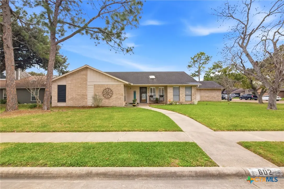 602 Bramble Bush Lane, Victoria, TX 77904 - Image #1