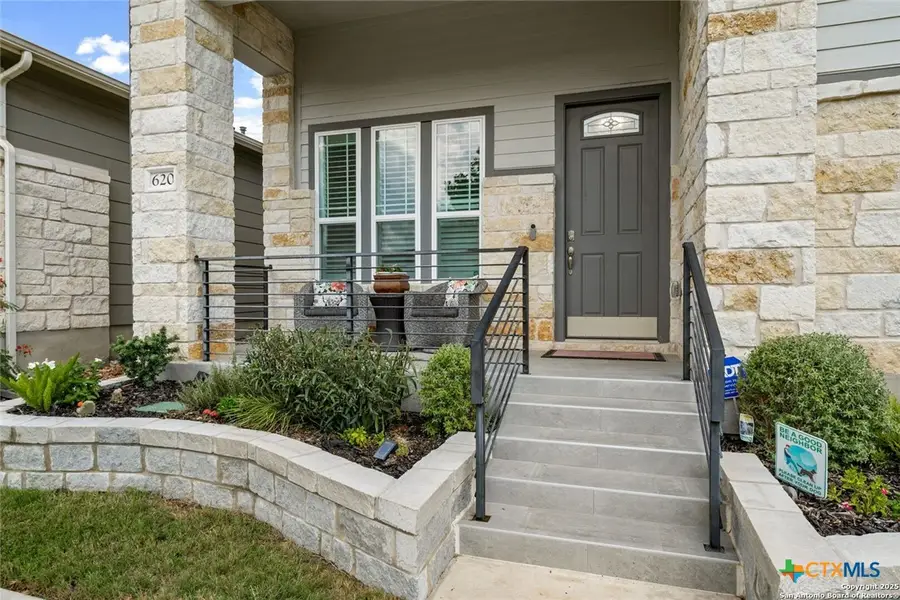 620 N Guenther Avenue, New Braunfels, TX 78130 - #2
