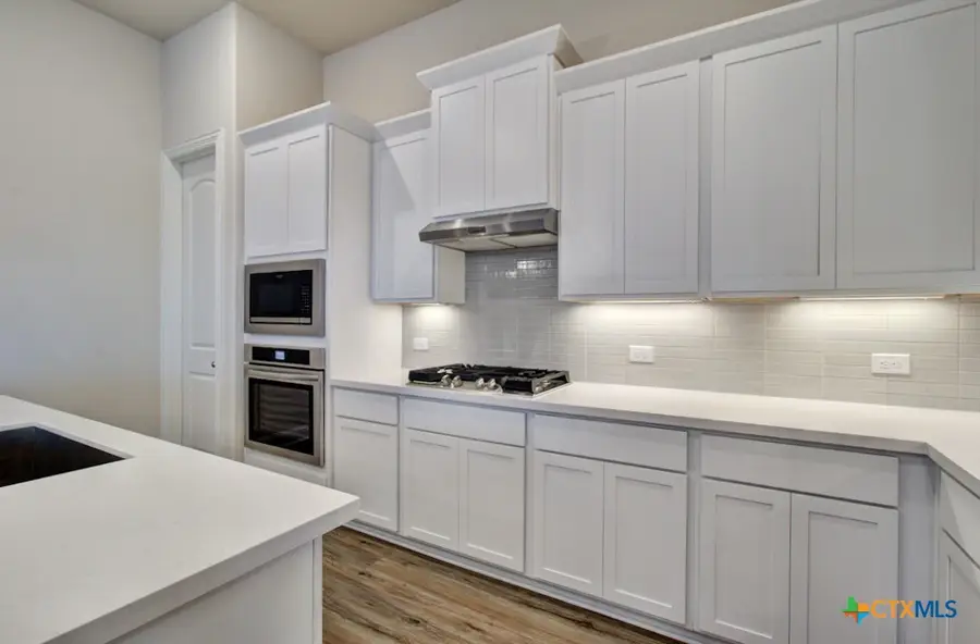 732 Navarro Street, New Braunfels, TX 78132 - Image #3