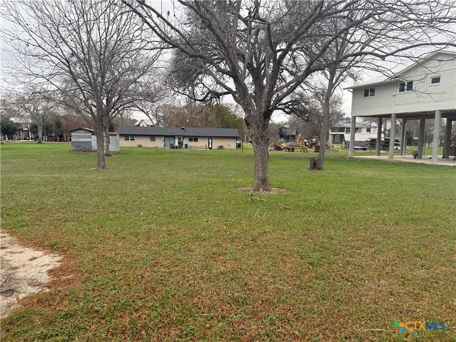 112 Lake Forrest Dr., Seguin, TX 78155 - #3