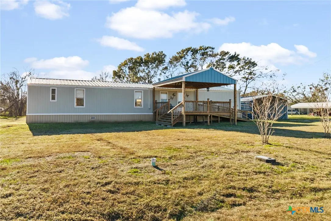 705 Peabody Street, Edna, TX 77957 - Image #1