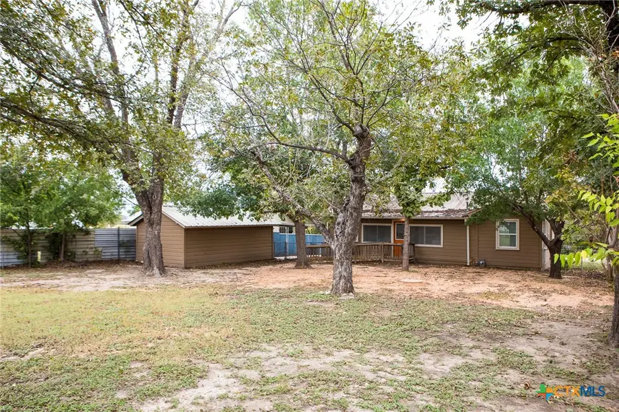 206 N Arnold Street, Lampasas, TX 76550 - Image #3