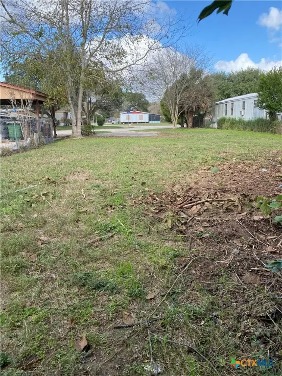 717 Blyth Road, Victoria, TX 77904 - Image #2