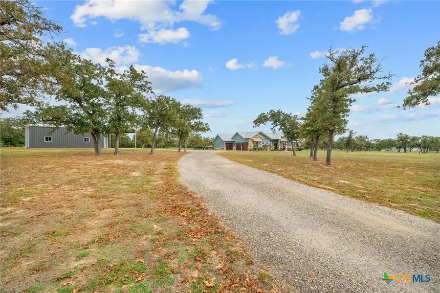 1665 Sunflower Trail, Luling, TX 78648 - Image #3