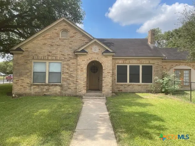 613 E Broadway Street #5, Cuero, TX 77954 - #1
