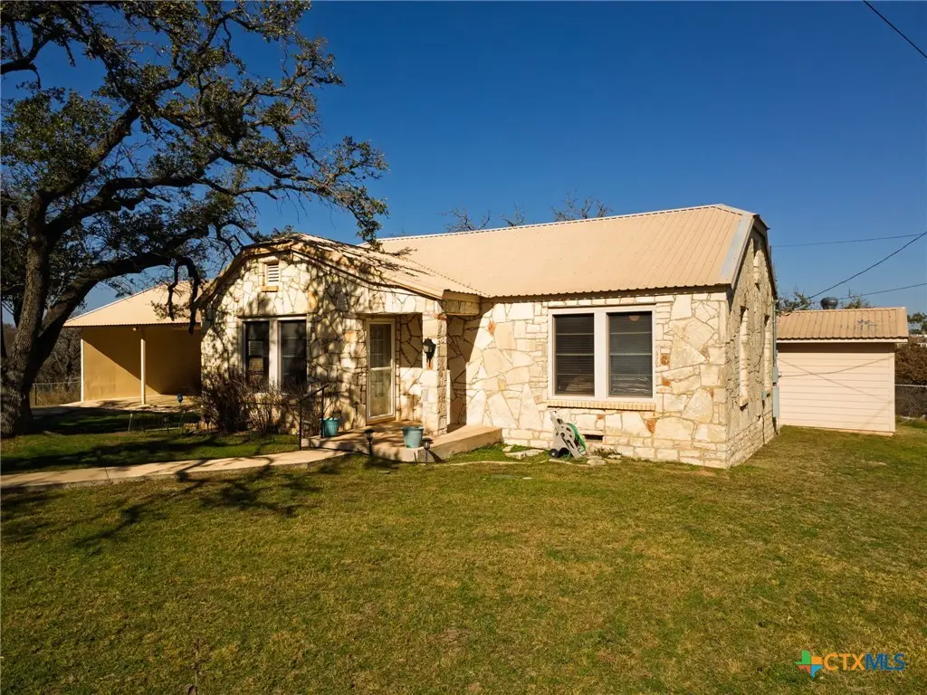 1003 N Ridge Street, Lampasas, TX 76550 - #1