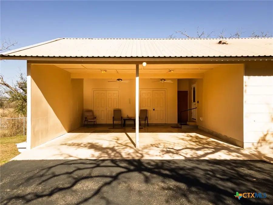 1003 N Ridge Street, Lampasas, TX 76550 - #3