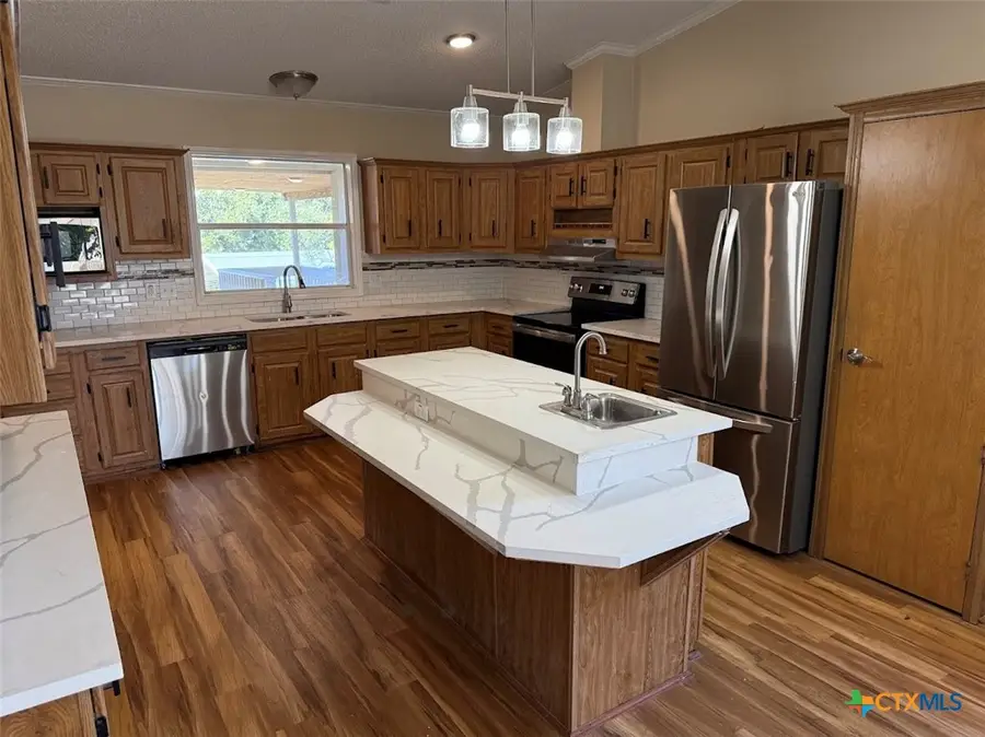 4551 Chamberlain Way, Canyon Lake, TX 78133 - Image #2