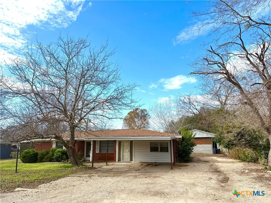 106 N 1st Street, Little River Academy, TX 76554 - #2