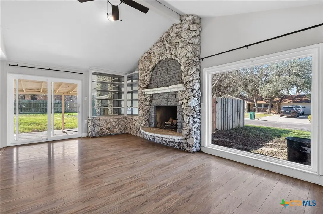 220 W Mockingbird Ln, Harker Heights, TX 76548 - Image #1