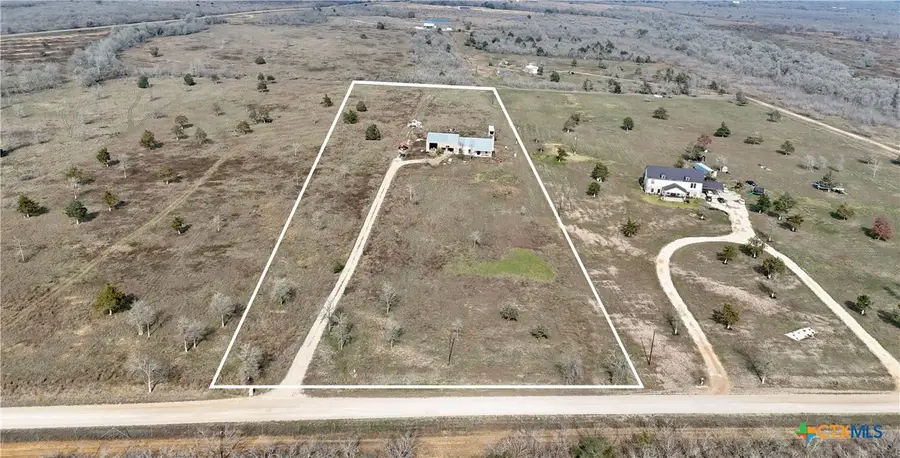 326 County Road 451, Waelder, TX 78959 - Image #2