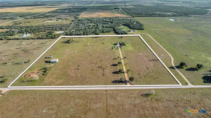 399 Keefe Road, Victoria, TX 77905 - Image #2