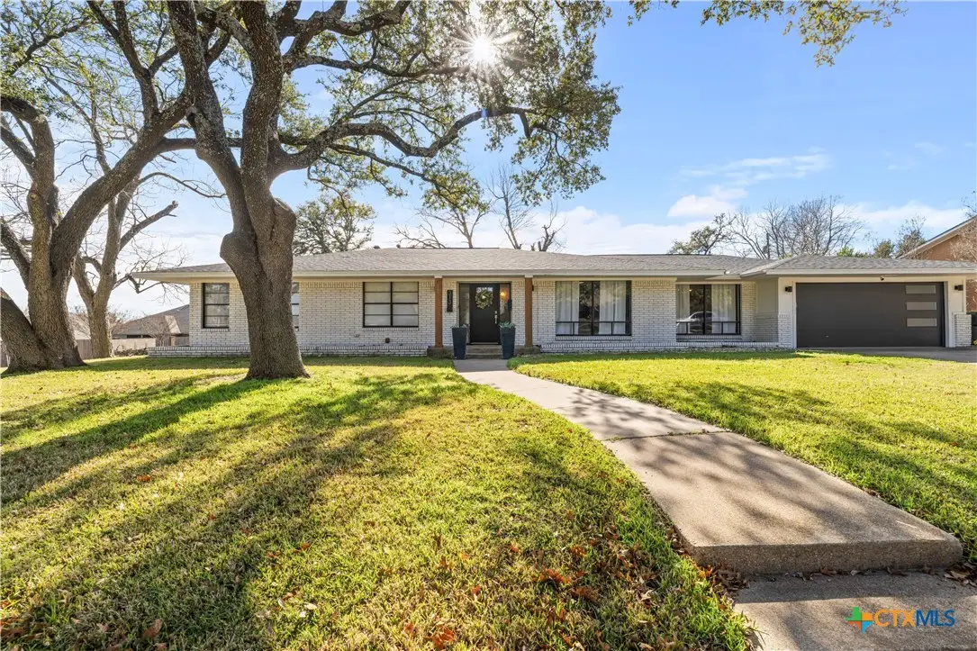 313 E Zenith Avenue, Temple, TX 76501 - Image #1