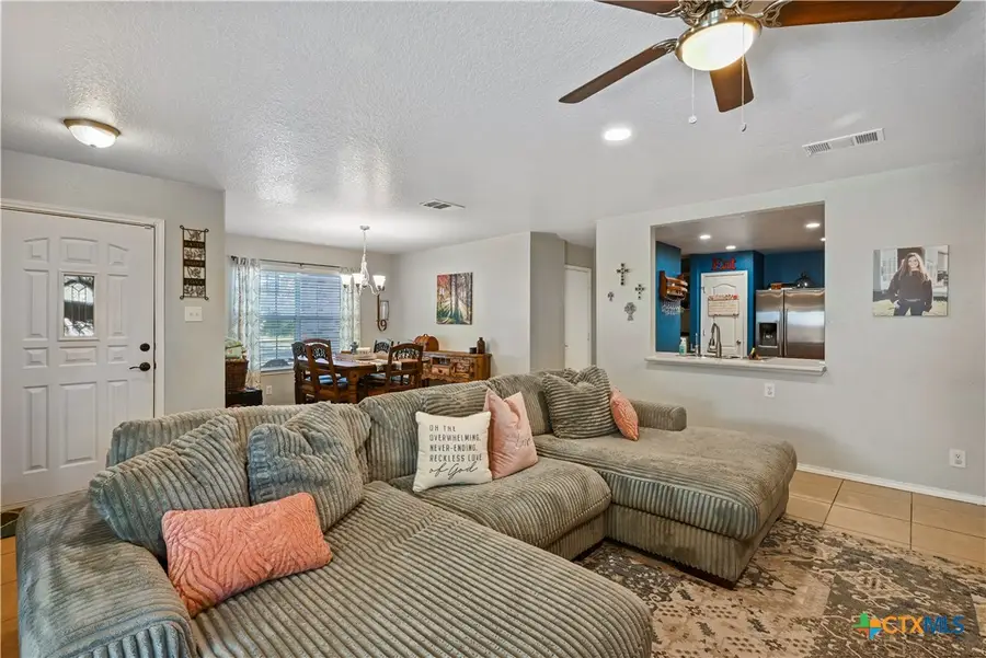 213 Chisholm Trail, Seguin, TX 78155 - Image #3