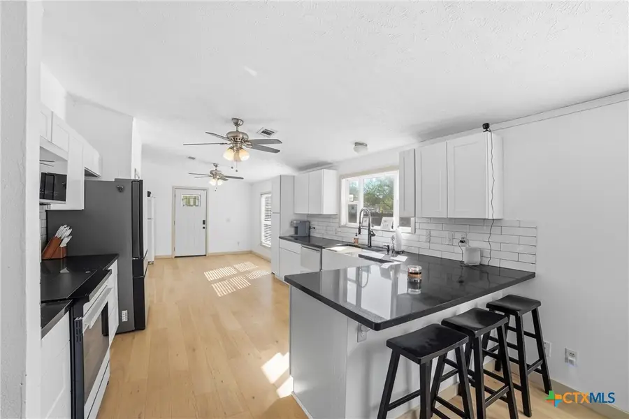 4048 Sutherland Springs Road, Seguin, TX 78155 - #3