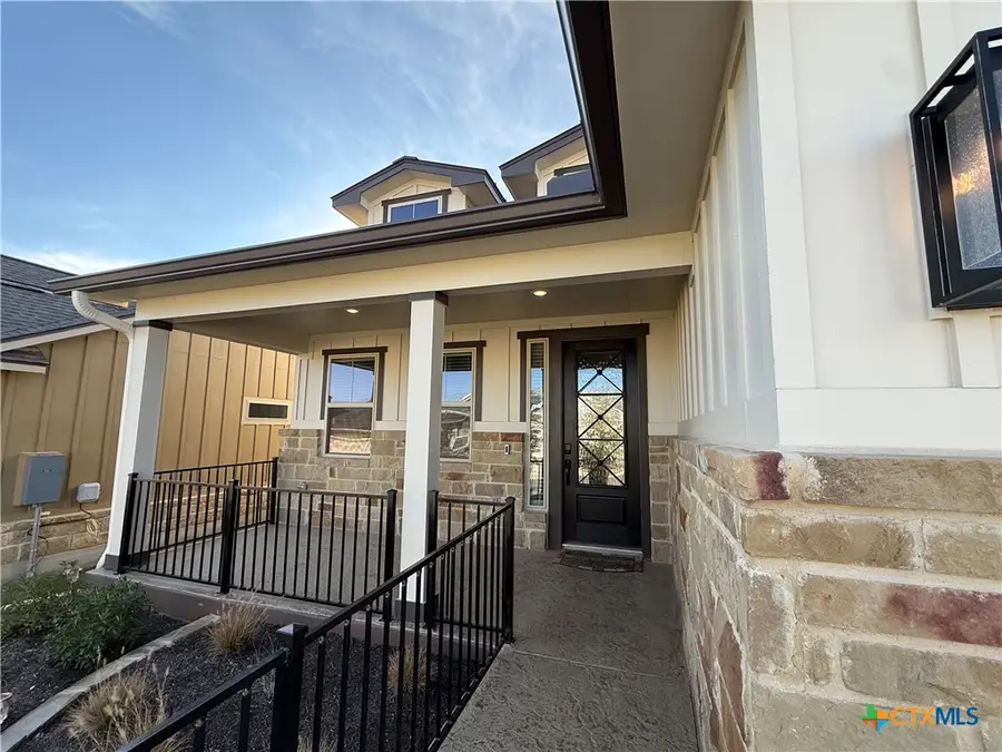 329 Sprinting Peak Drive, San Marcos, TX 78666 - Image #2