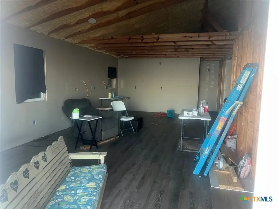 9 Lee Street, Port Lavaca, TX 77979 - Image #3