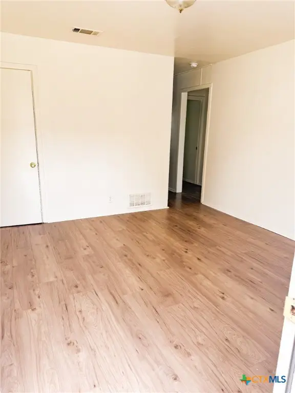 511 W Hallmark Avenue, Killeen, TX 76541 - Image #2