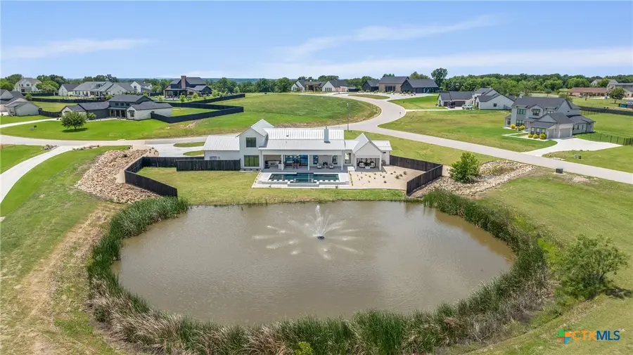 298 Glenview Circle, Belton, TX 76513 - Image #2