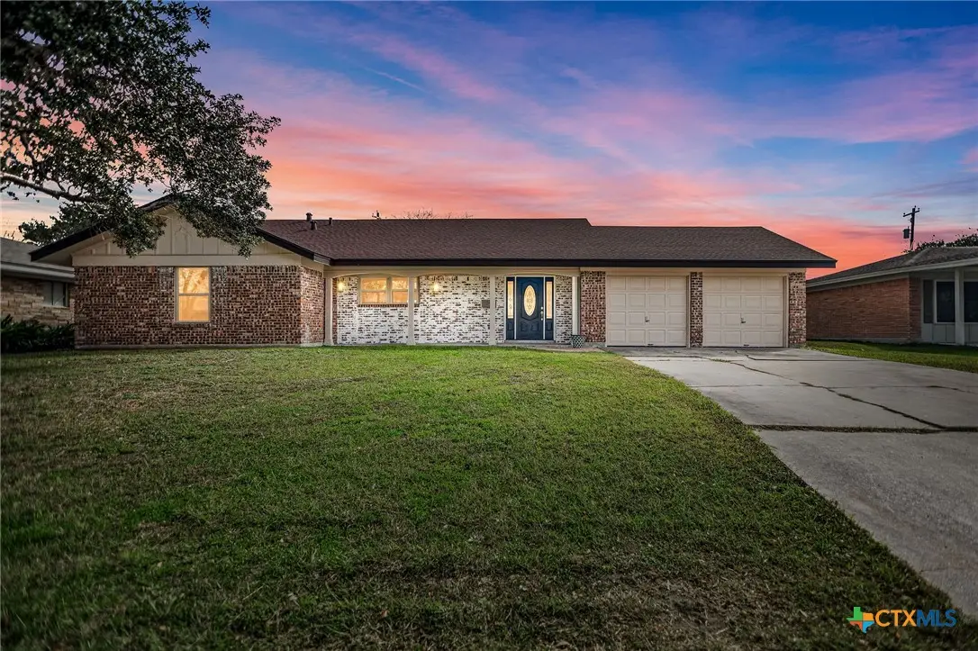 2212 Larry Drive, Port Lavaca, TX 77979 - Image #1