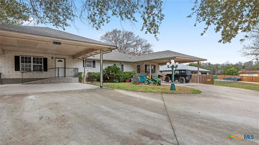 180 Oak Terrace, Seguin, TX 78155 - Image #3