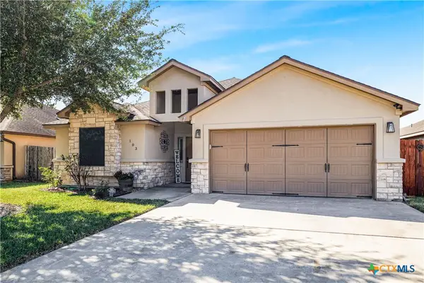 103 Gabbiano Court, Victoria, TX 77904