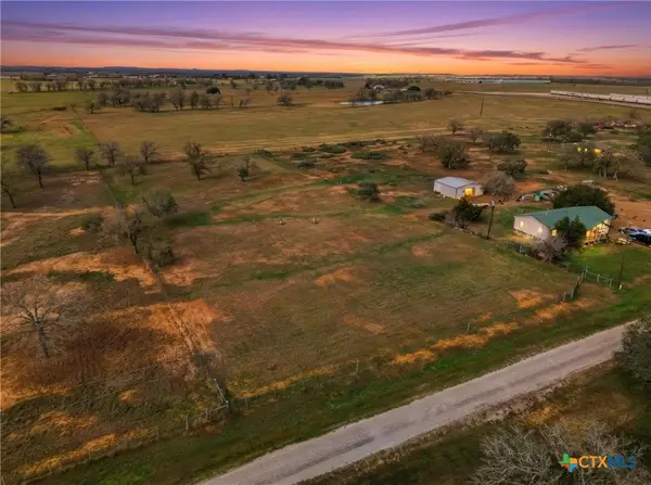 Tract 5 Oak Creek Dr Street, Gonzales, TX 78629