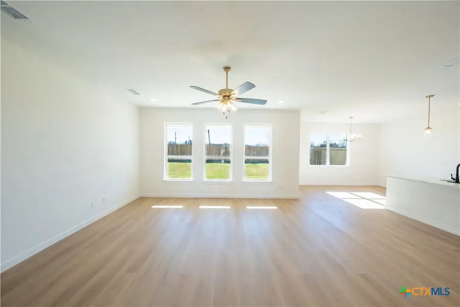 727 Liberty Park Drive, Belton, TX 76513 - Image #3