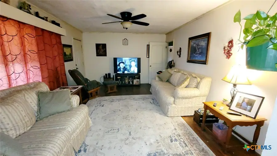 2307 S Wall Street, Belton, TX 76513 - Image #3