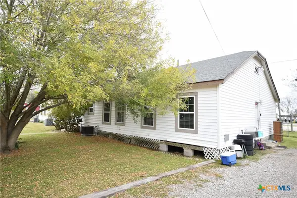 120 Haviland Street, Port Lavaca, TX 77979