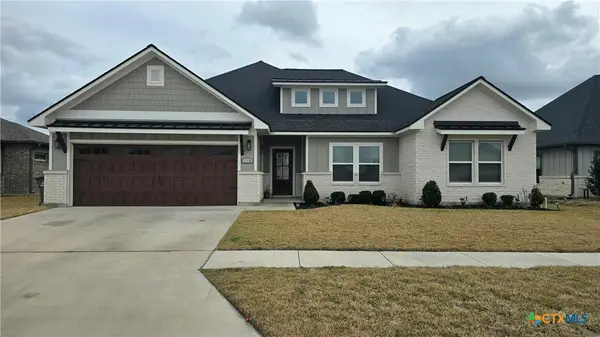 104 Beacon Lane, Victoria, TX 77904